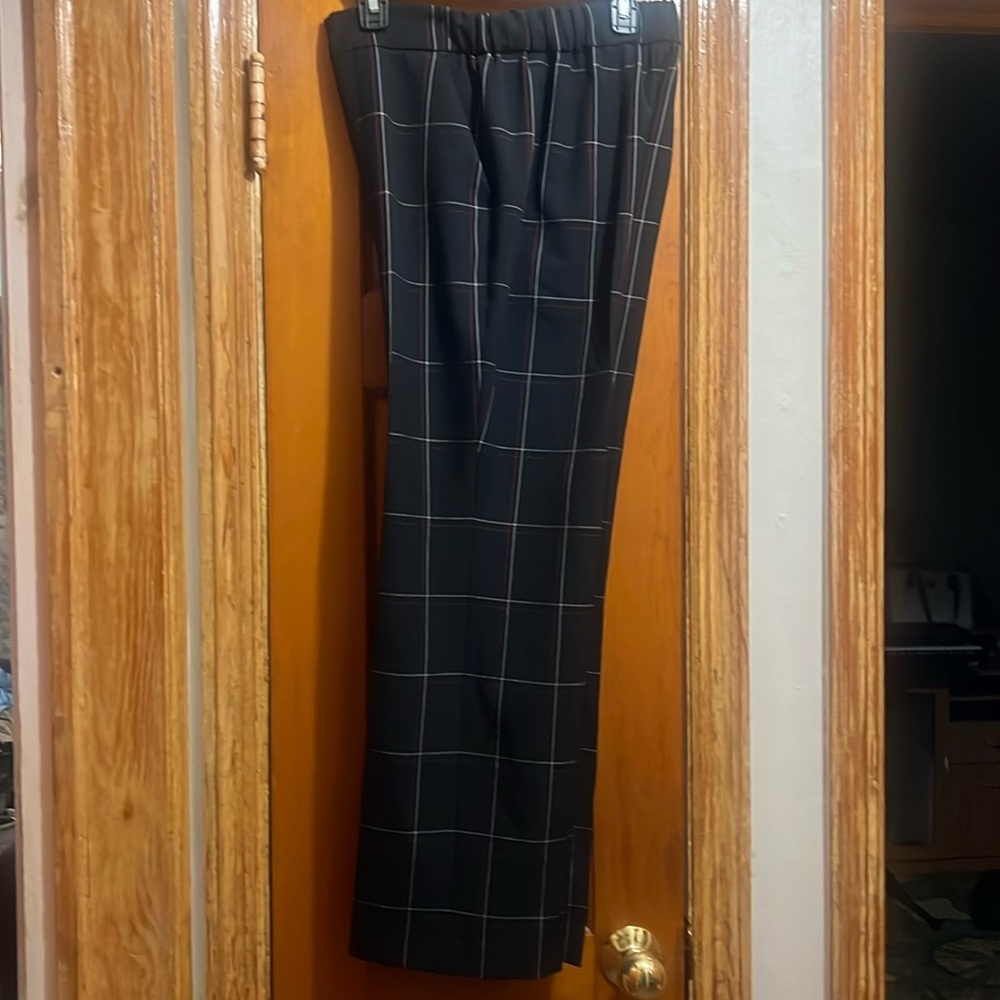 Black and Red Kasper pants